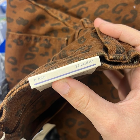 Universal Thread High Rise Vintage Cropped Jeans size 8 NEW - Picture 9 of 9